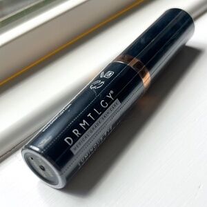 Luminous Eye Corrector SPF 41 Fair NEVER OPENED concealer Instantly brightens